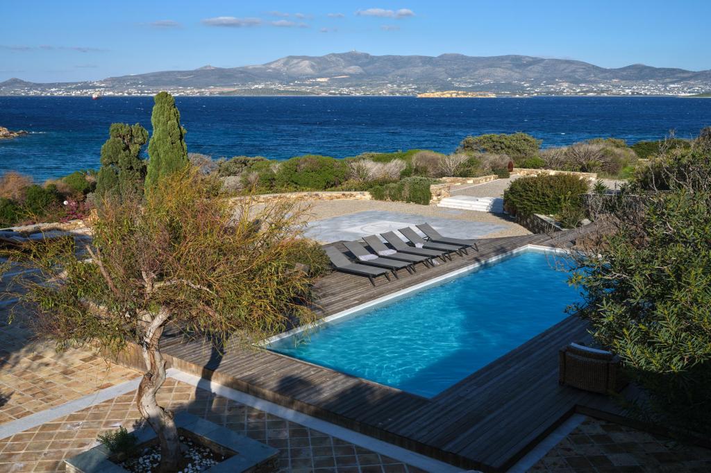 7 Baths