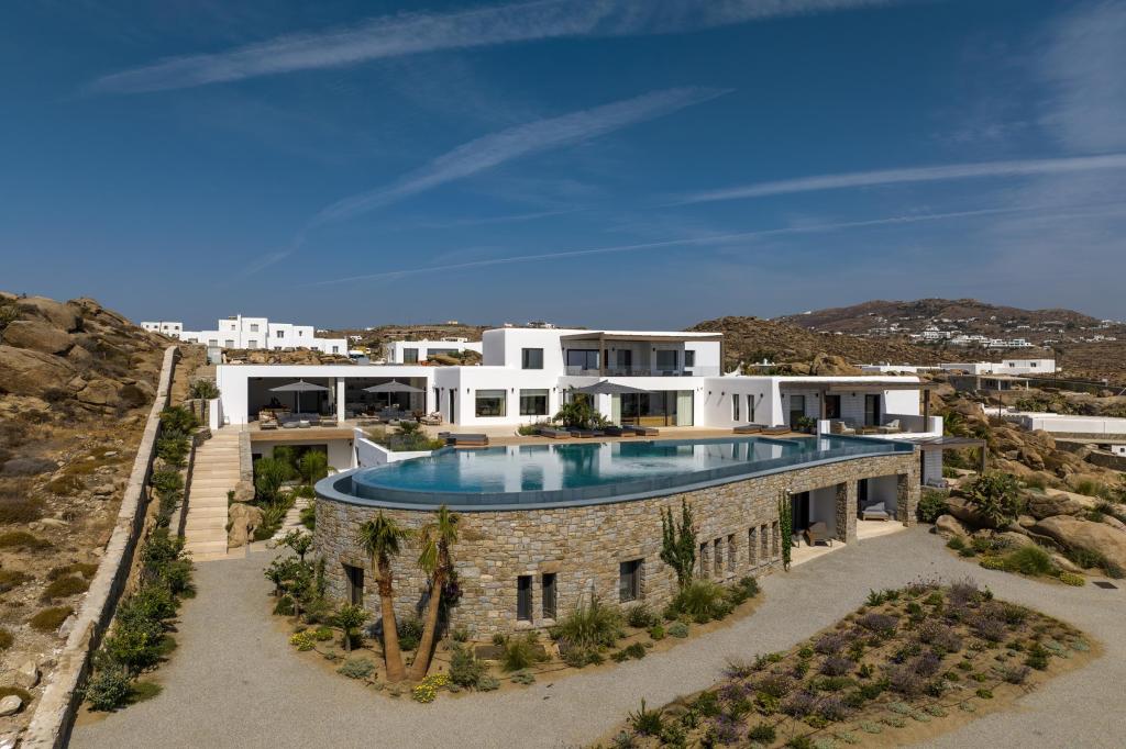 10 Bedrooms