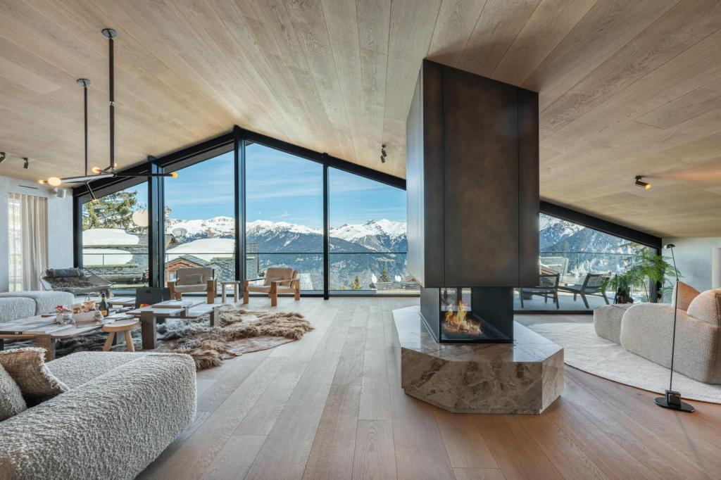 7 Baths