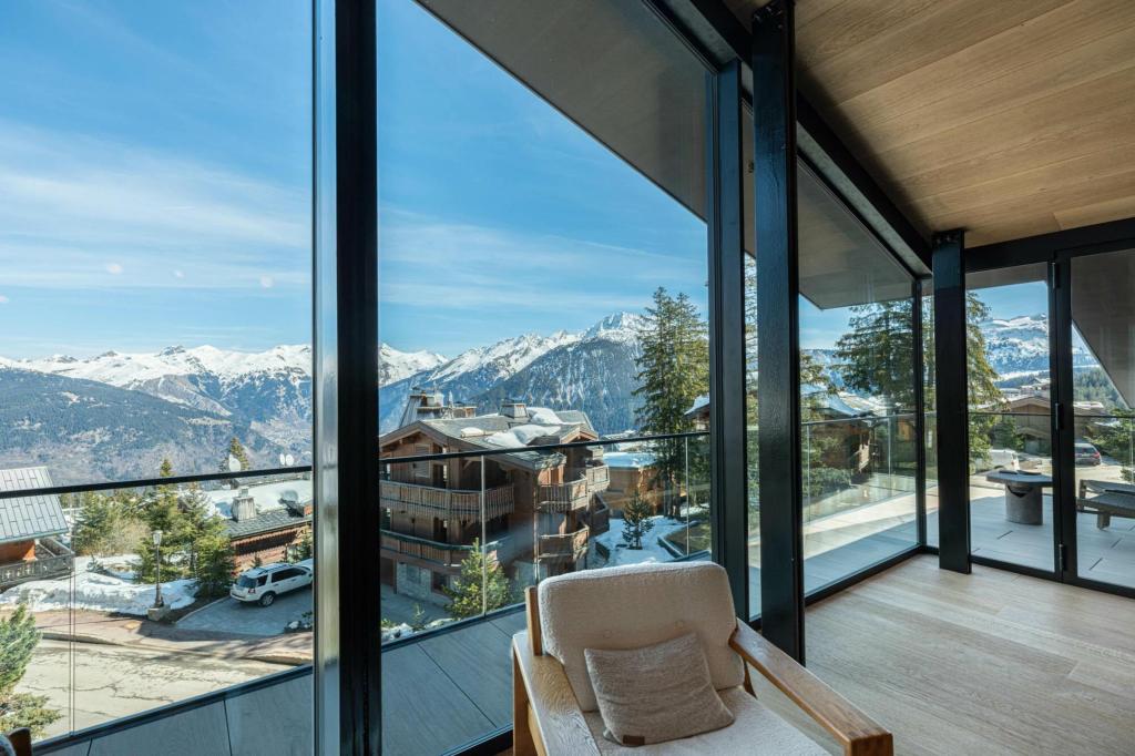 Outdoor lounge