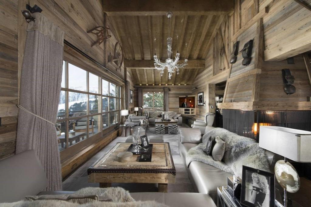 Outdoor lounge