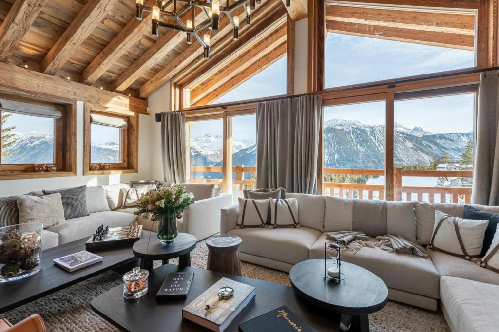 Outdoor lounge