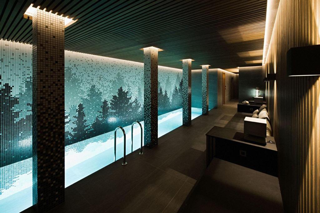 Outdoor lounge