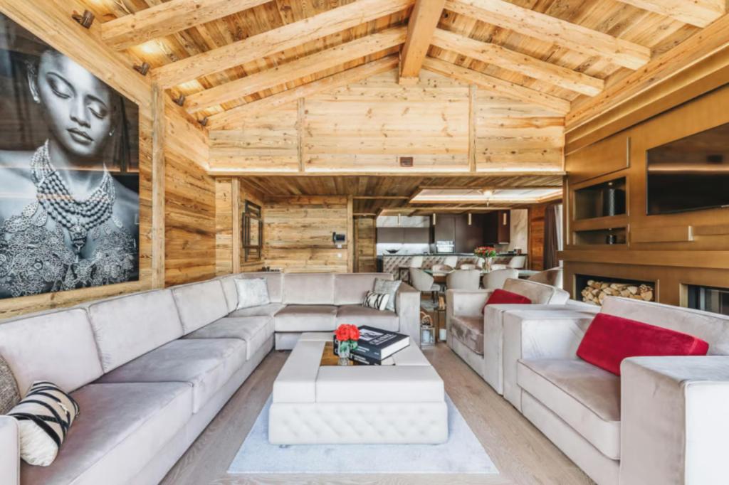 4 Bedrooms