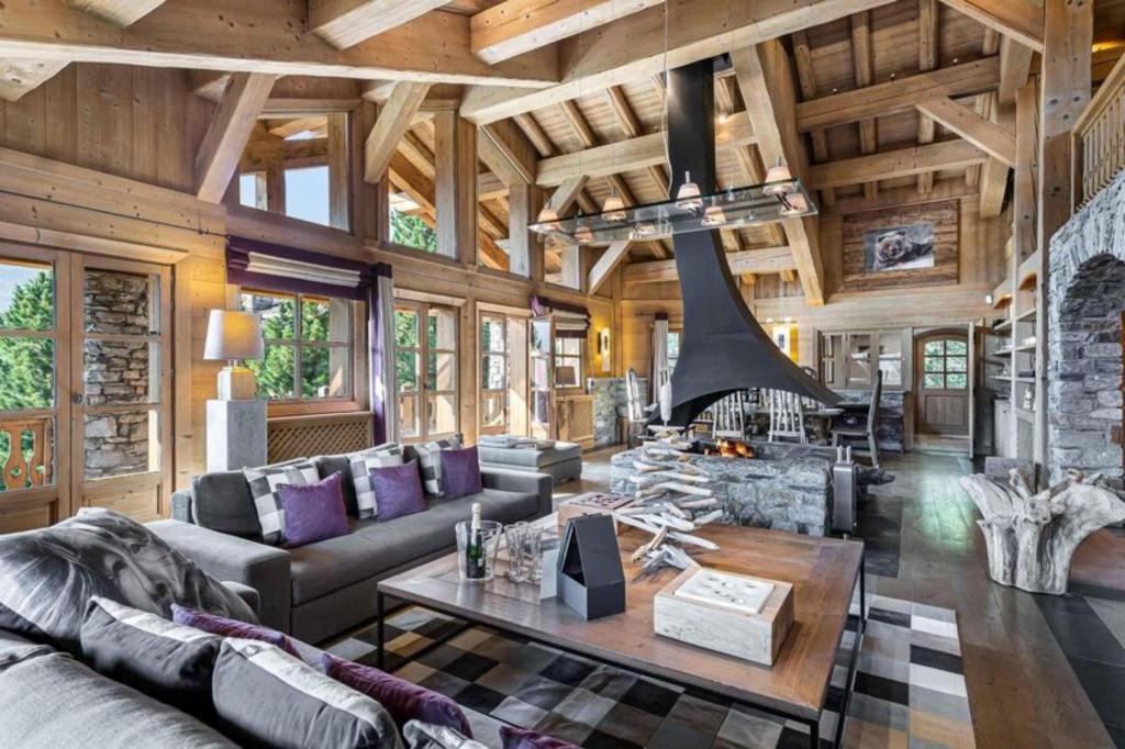 4 Bedrooms