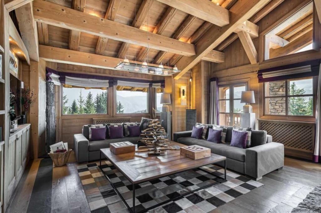 Outdoor lounge