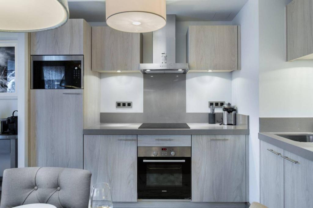 3 Baths