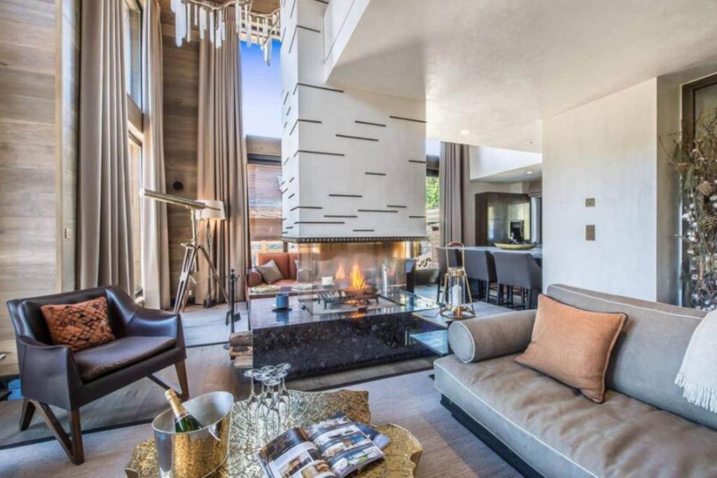 8 Bedrooms