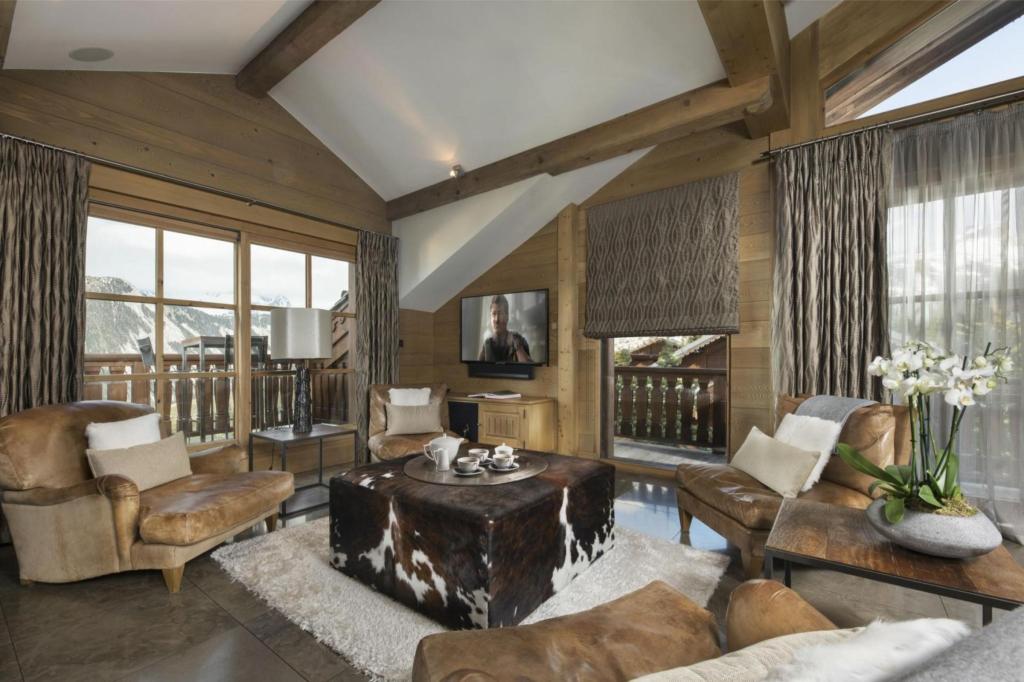 Outdoor lounge
