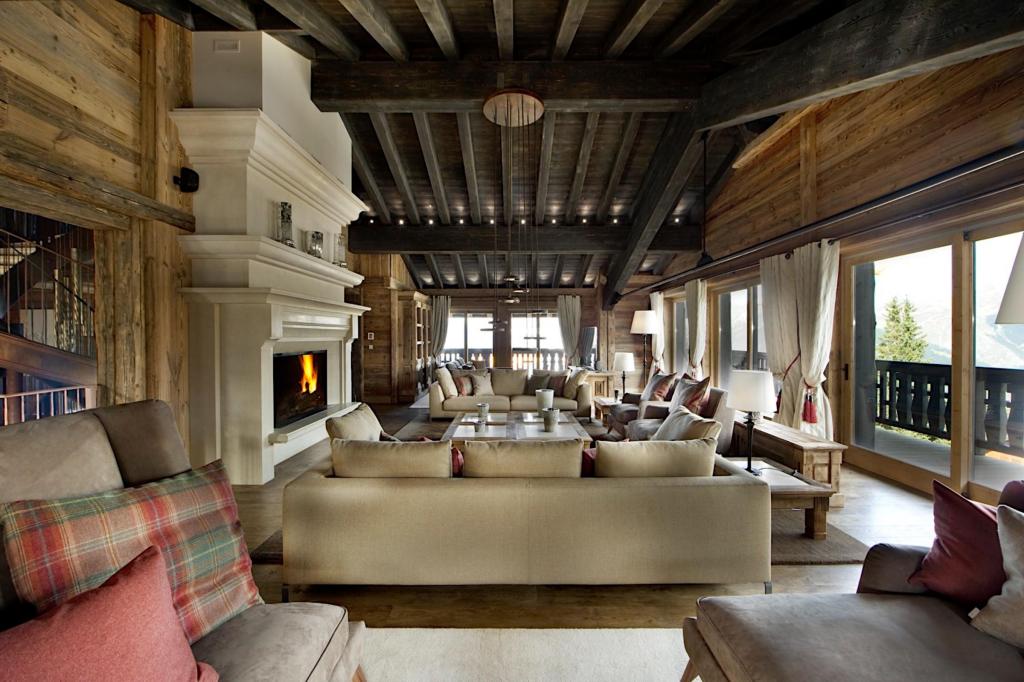 8 Bedrooms