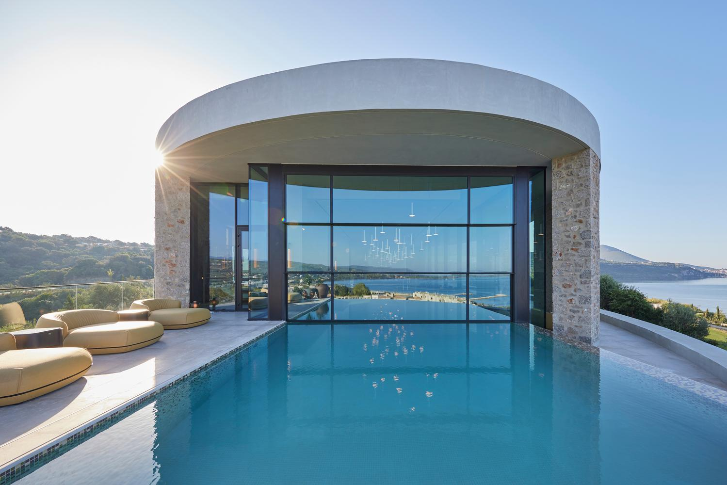 1 Swimming pool