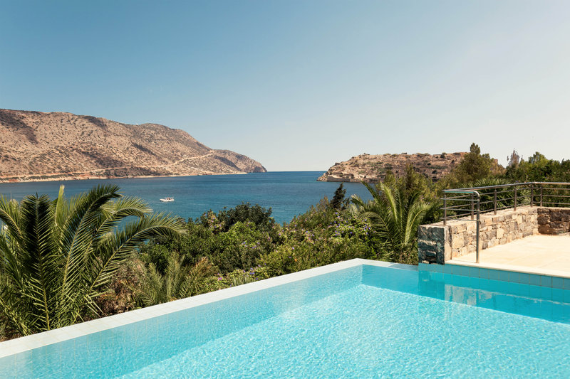 Phae Blue - Island Suite Seaview Private Heated Pool gallery image