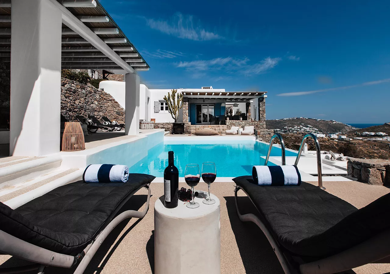 5 Baths