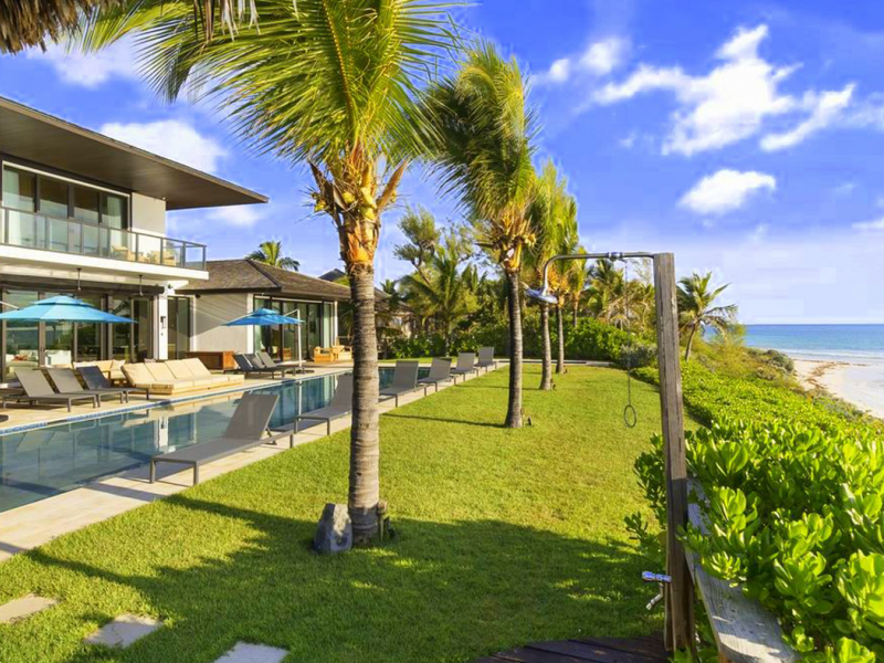 8 Baths
