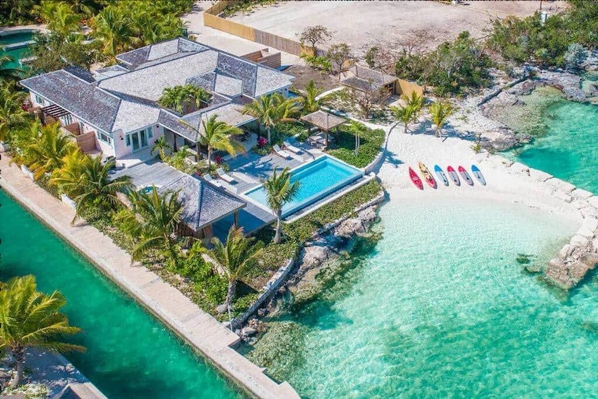 5 Baths
