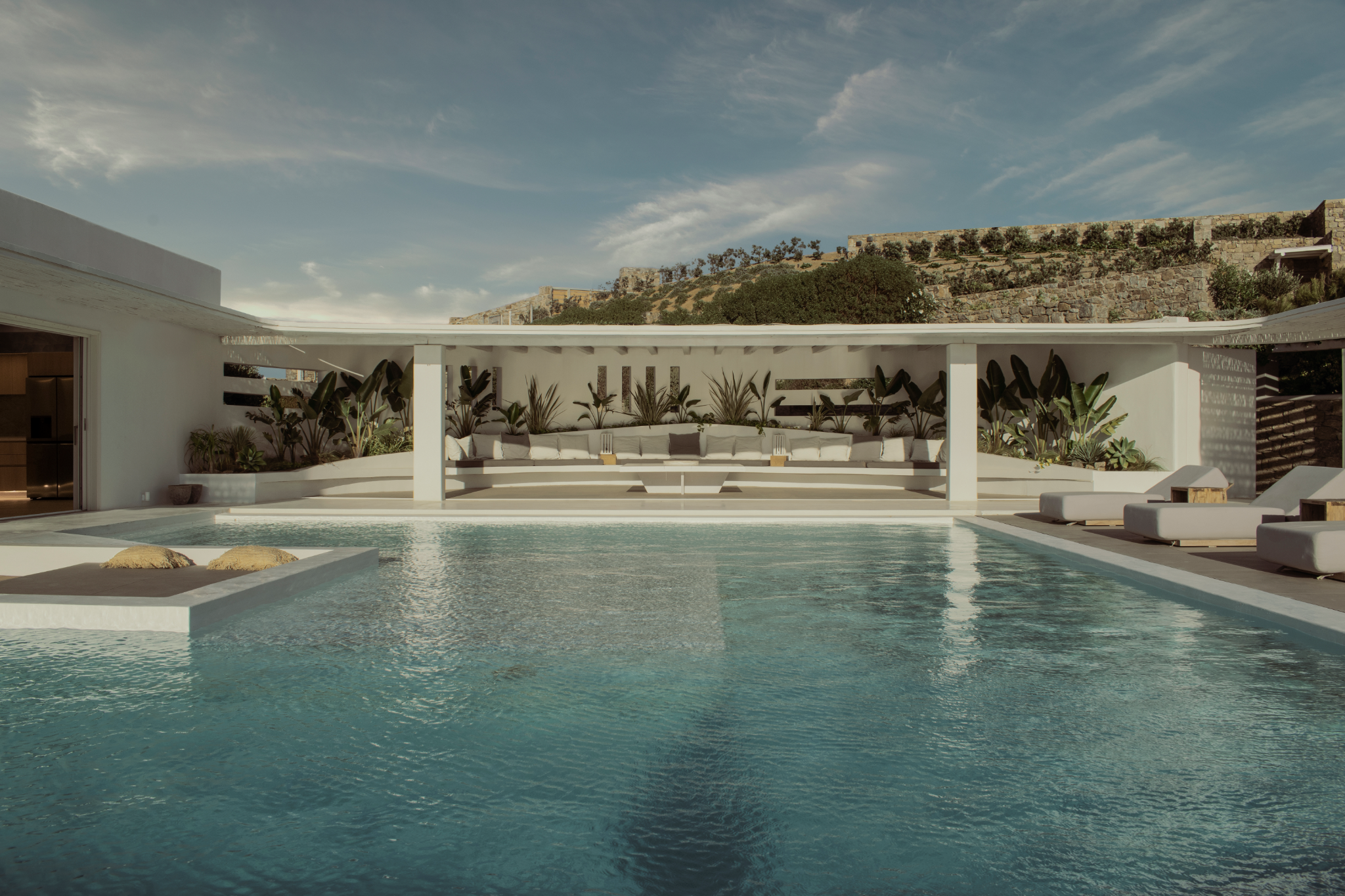 4 Baths