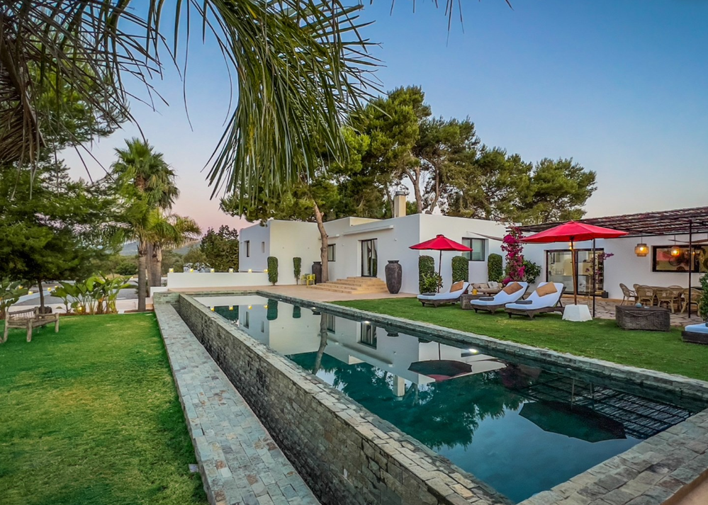 1 Swimming pool