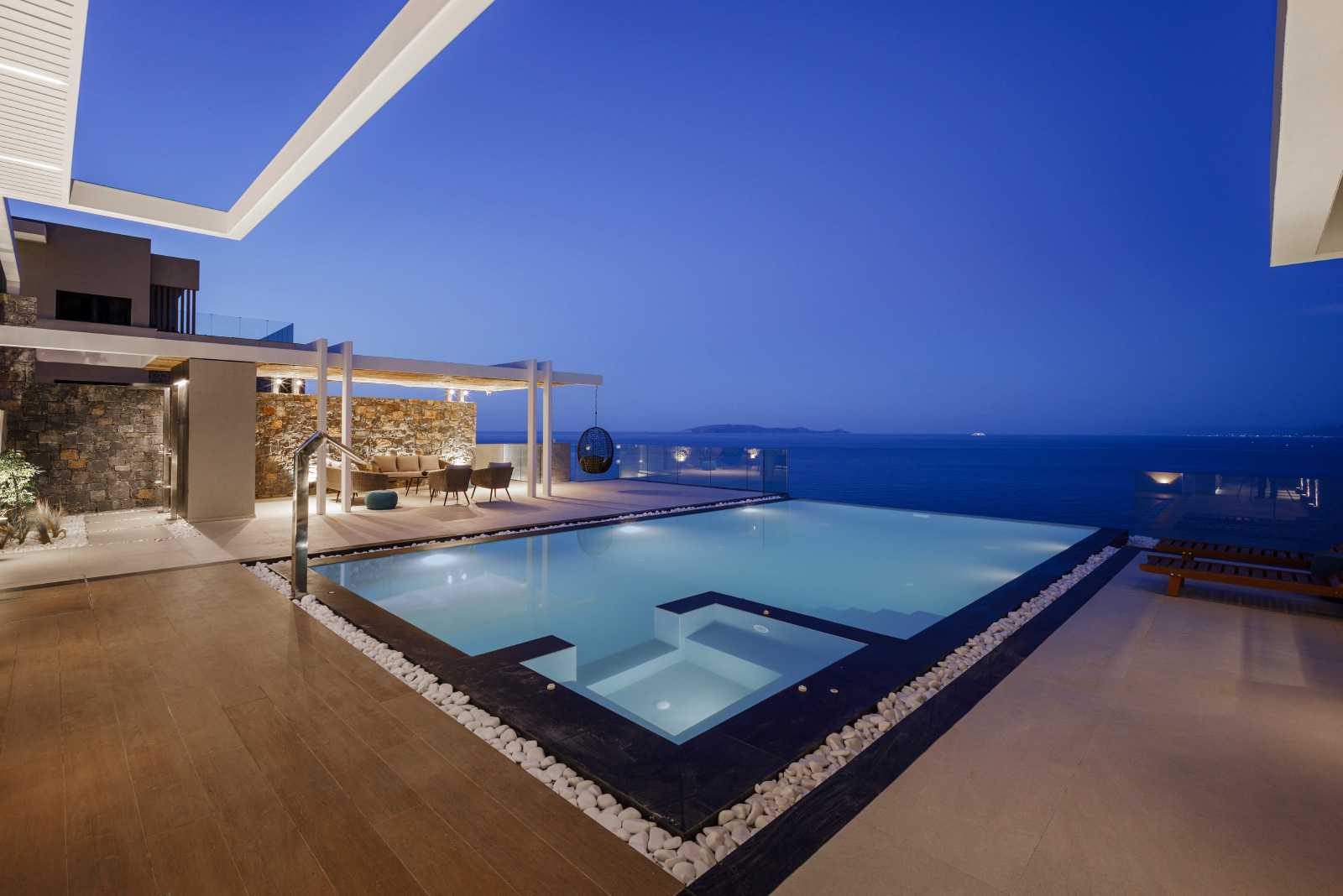 6 Bedrooms
