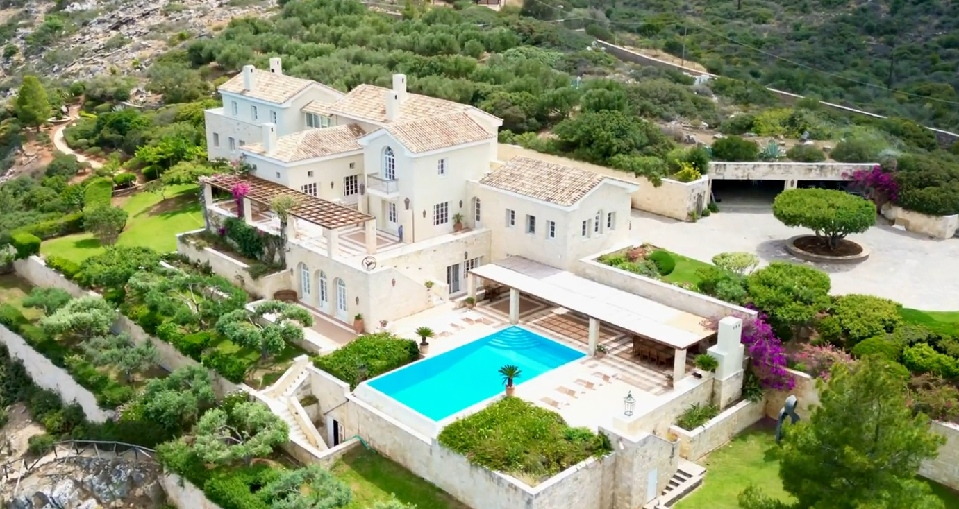 8 Bedrooms