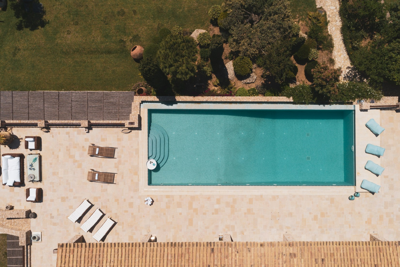 1 Swimming pool
