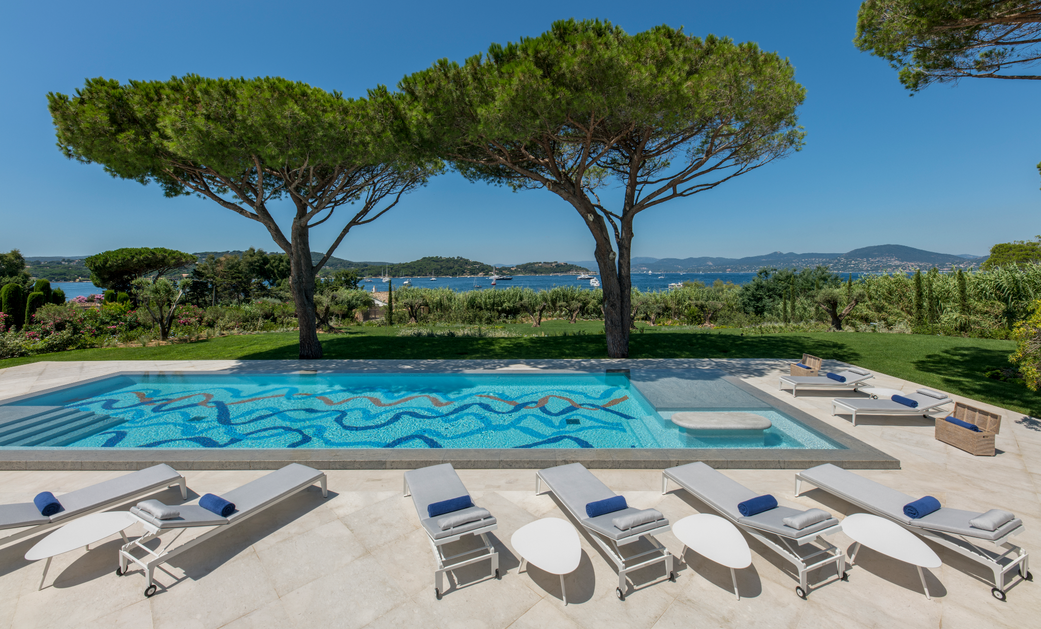 1 Swimming pool