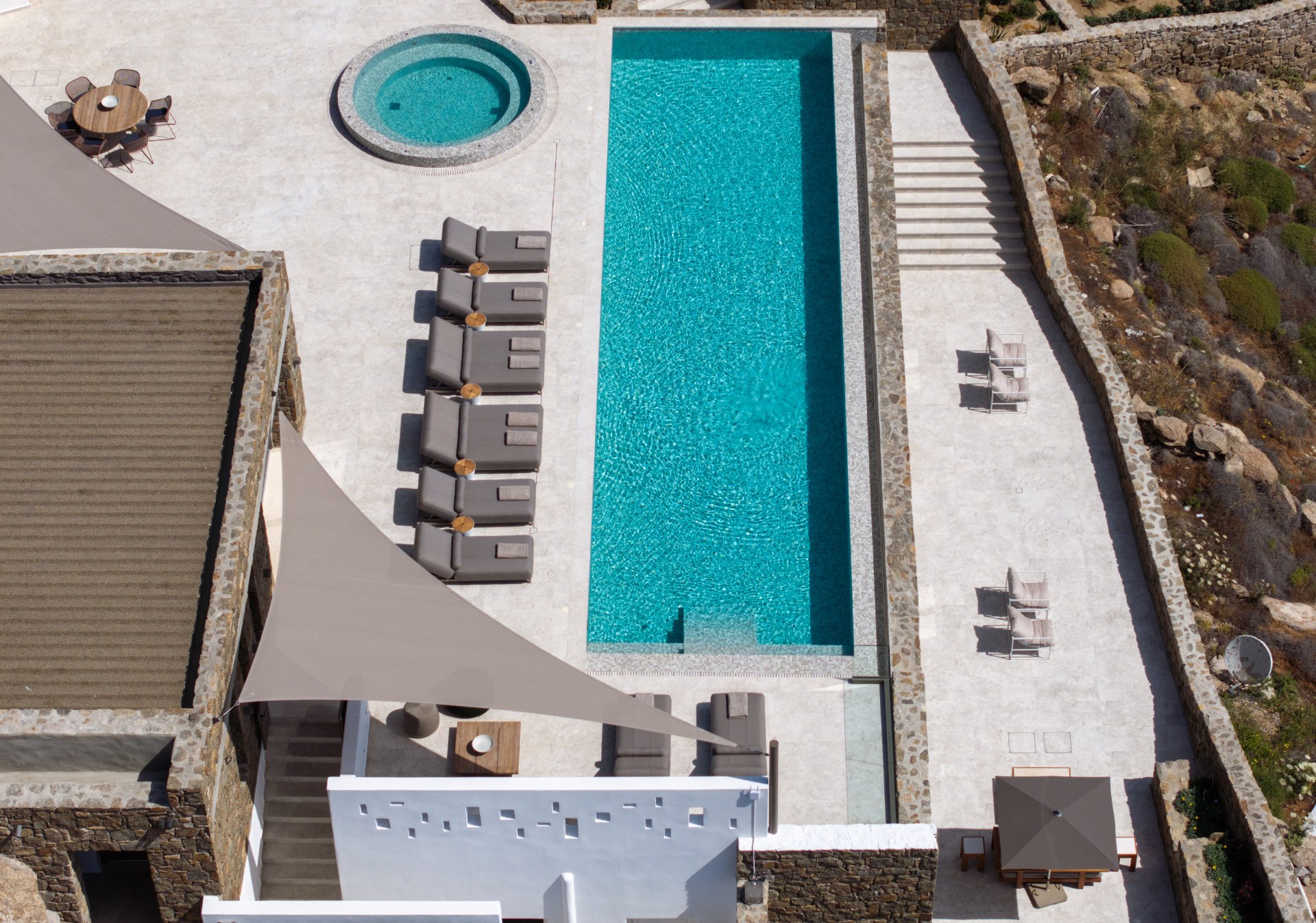 1 Swimming pool
