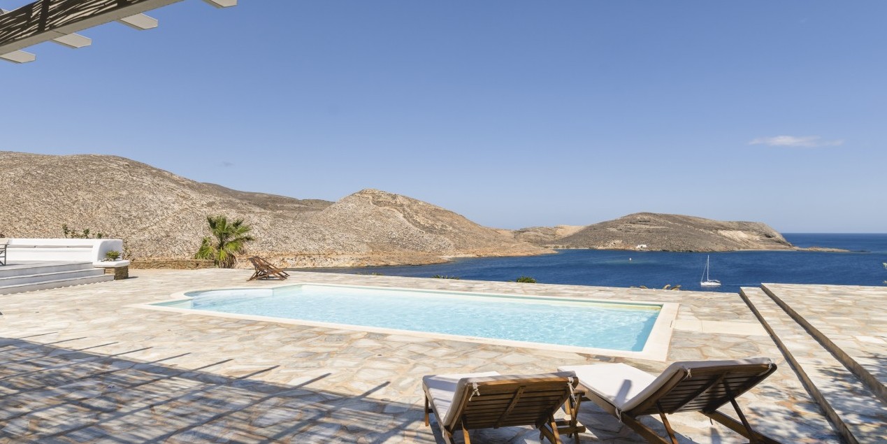 1 Swimming pool