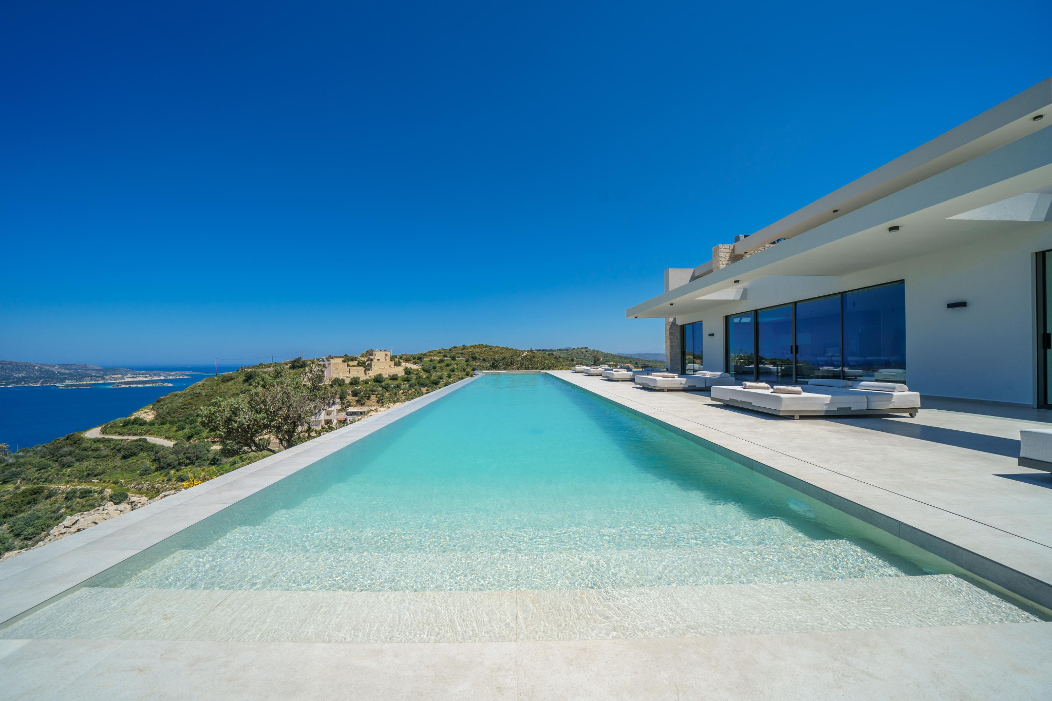1 Swimming pool