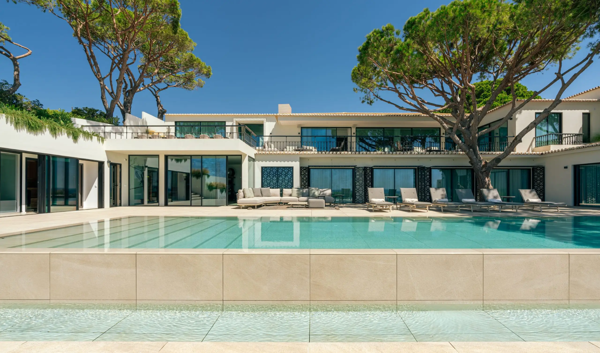 1 Swimming pool