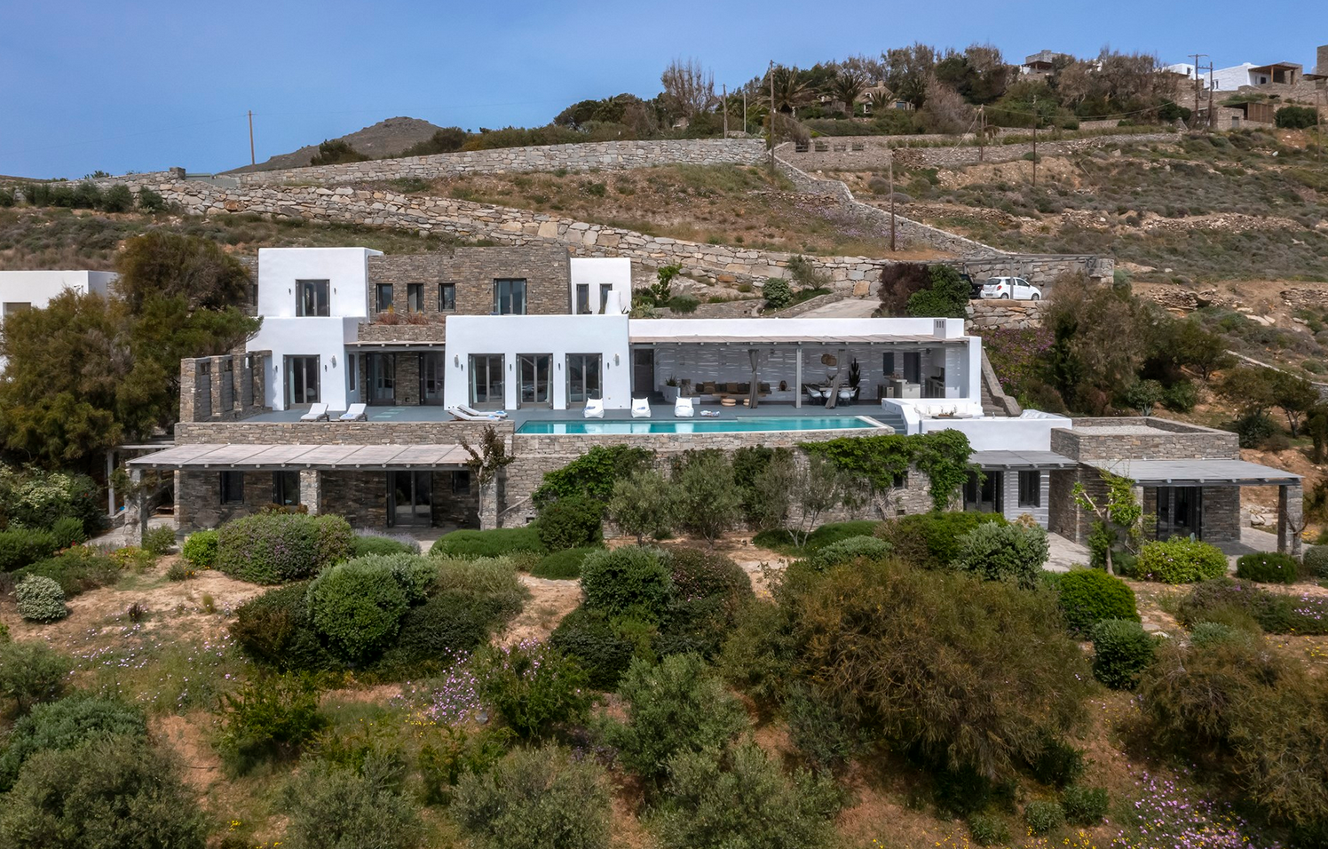6 Bedrooms