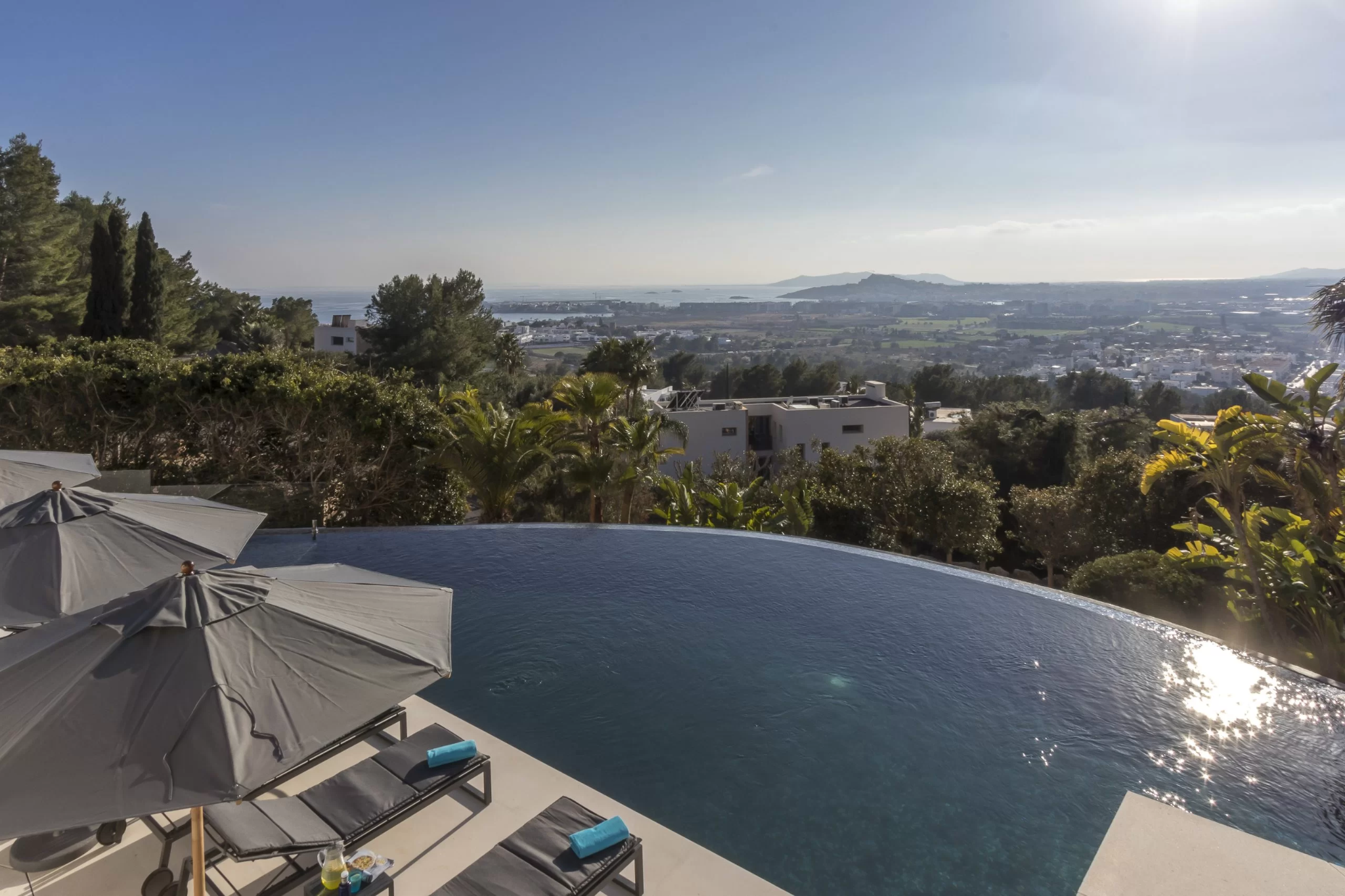 1 Swimming pool