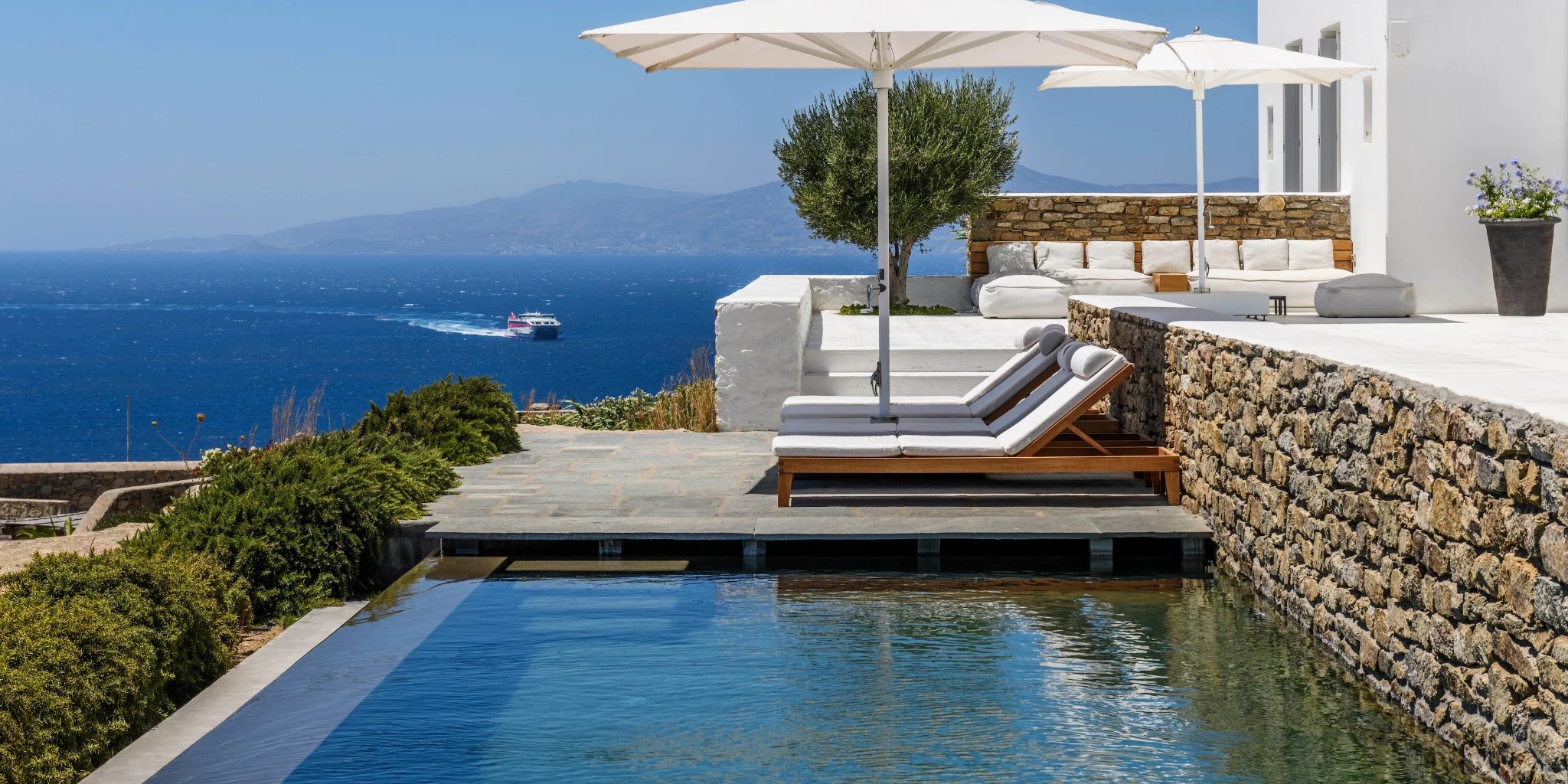 4 Bedrooms