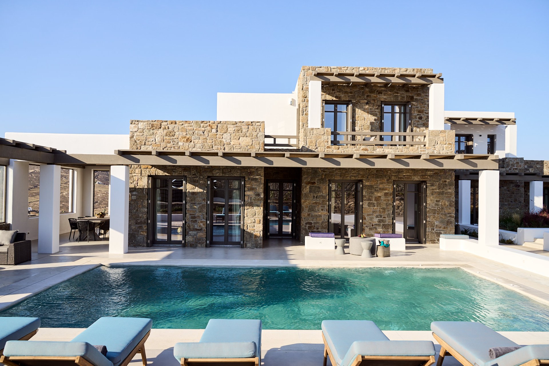 6 Bedrooms