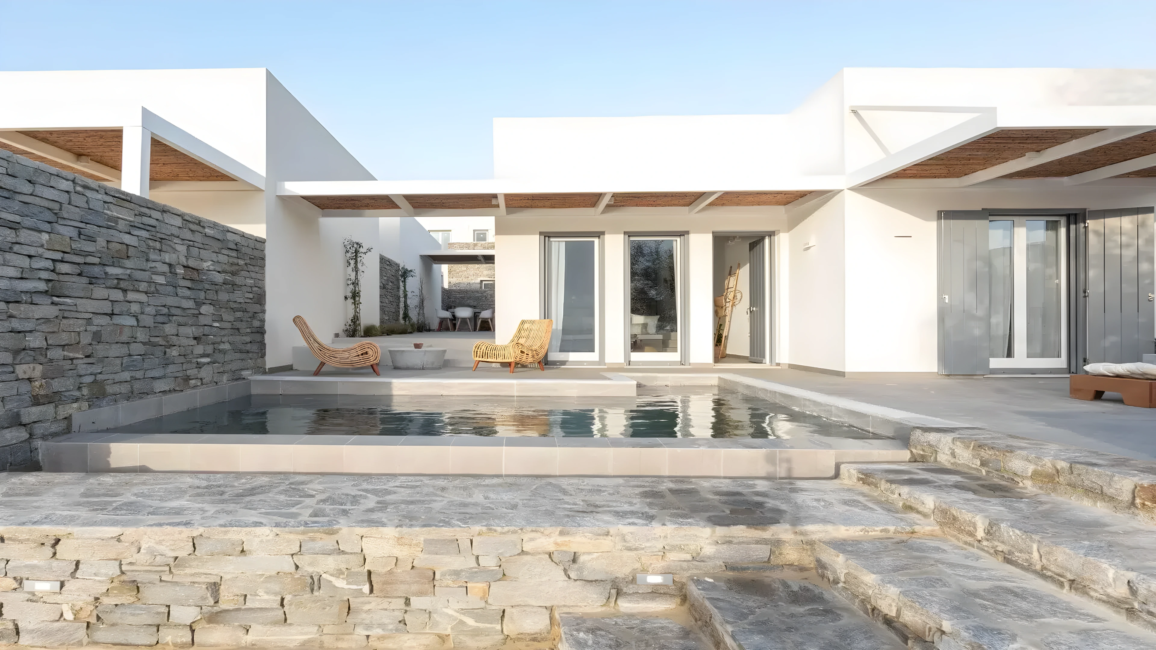 Molia gallery image