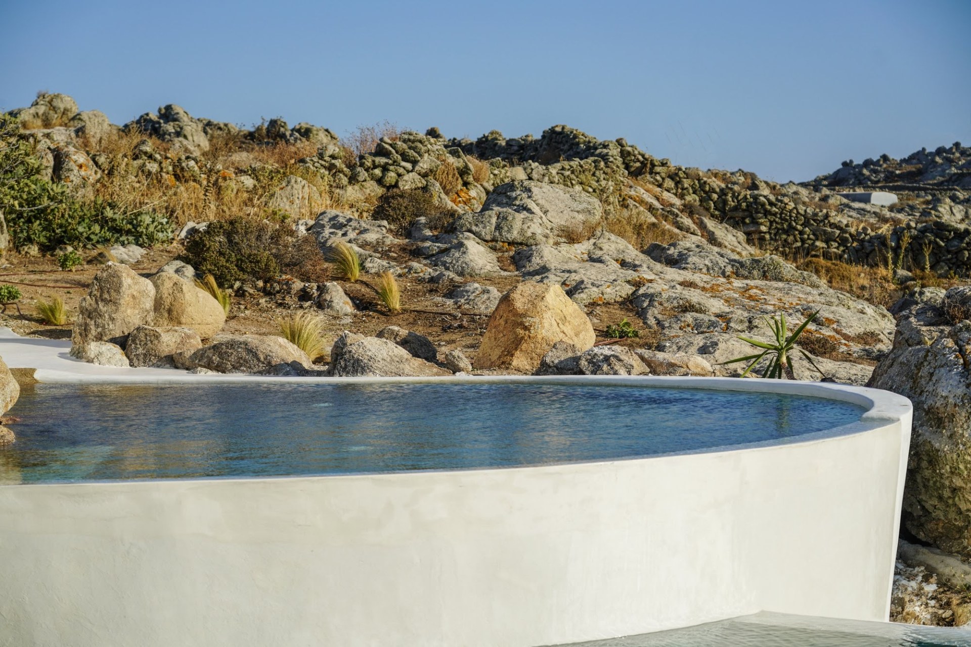 5 Baths