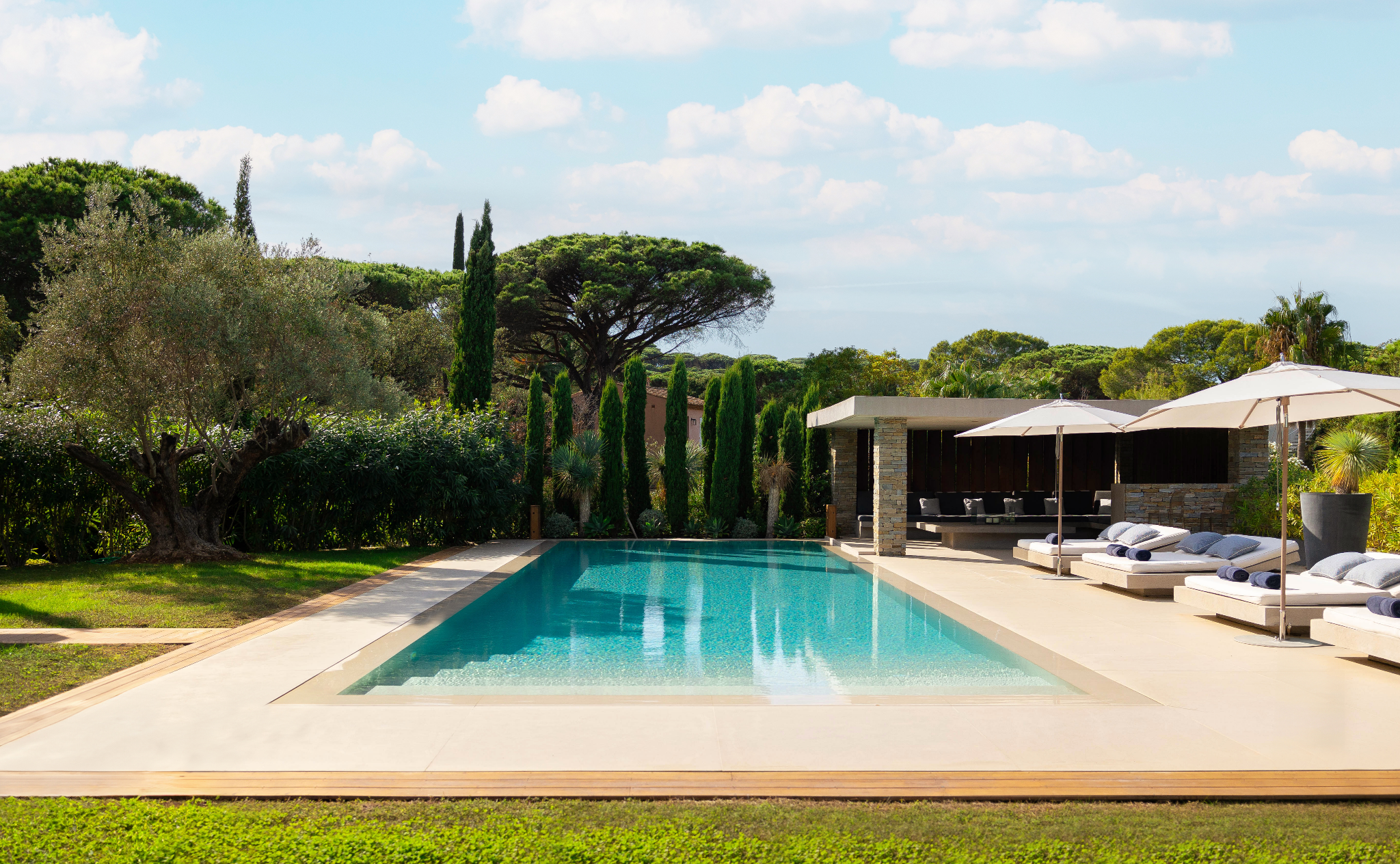 1 Swimming pool