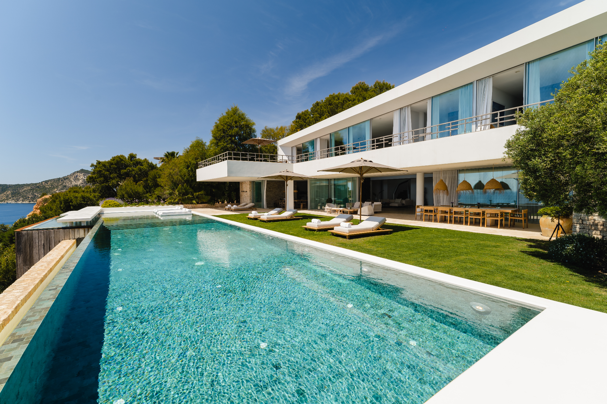 6 Bedrooms