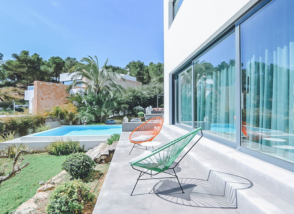 1 Swimming pool