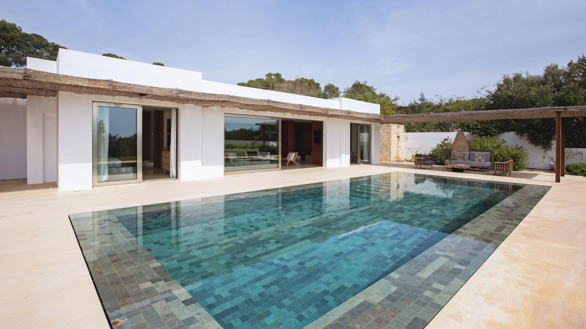 2 Baths