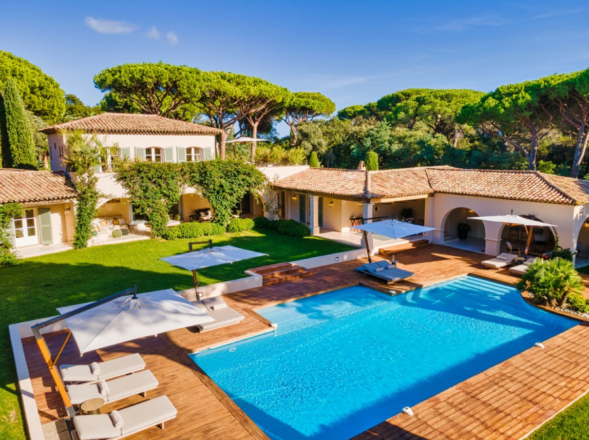 6 Bedrooms