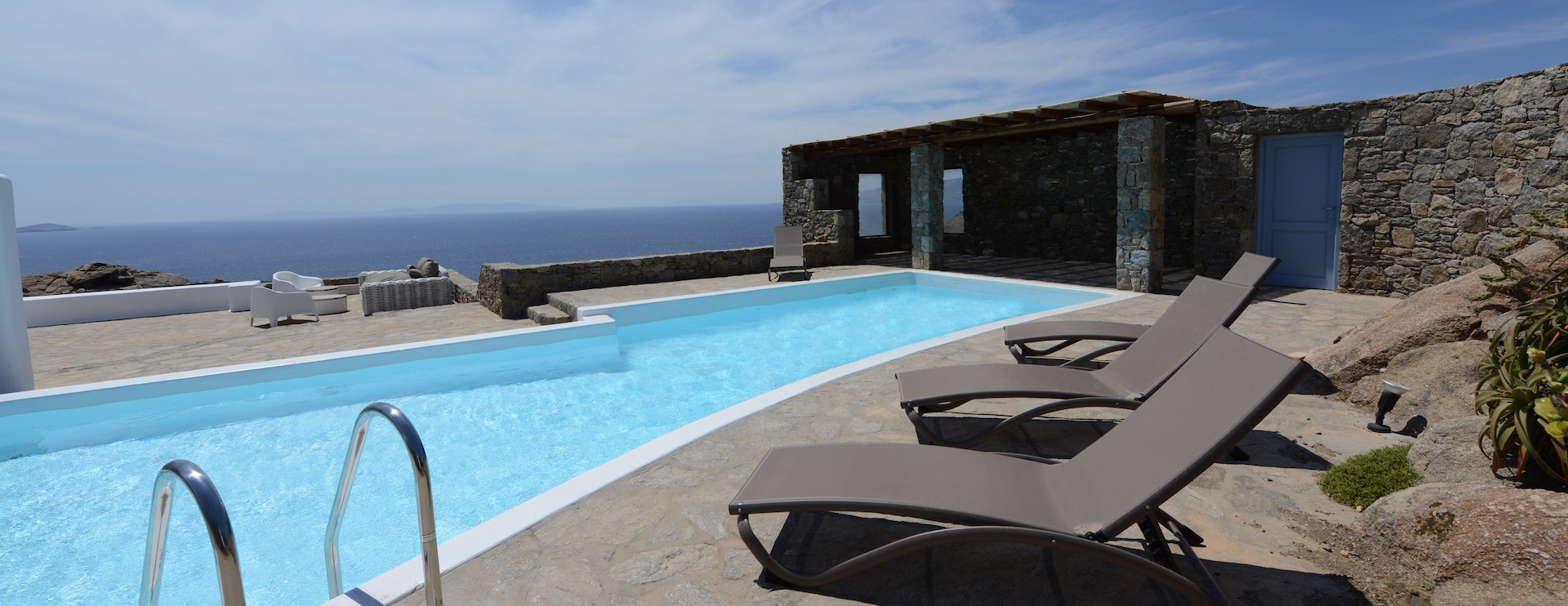 1 Swimming pool