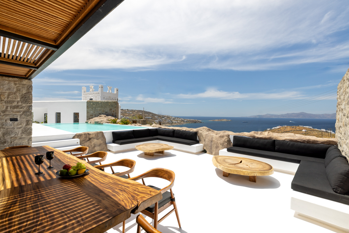 Perla gallery image