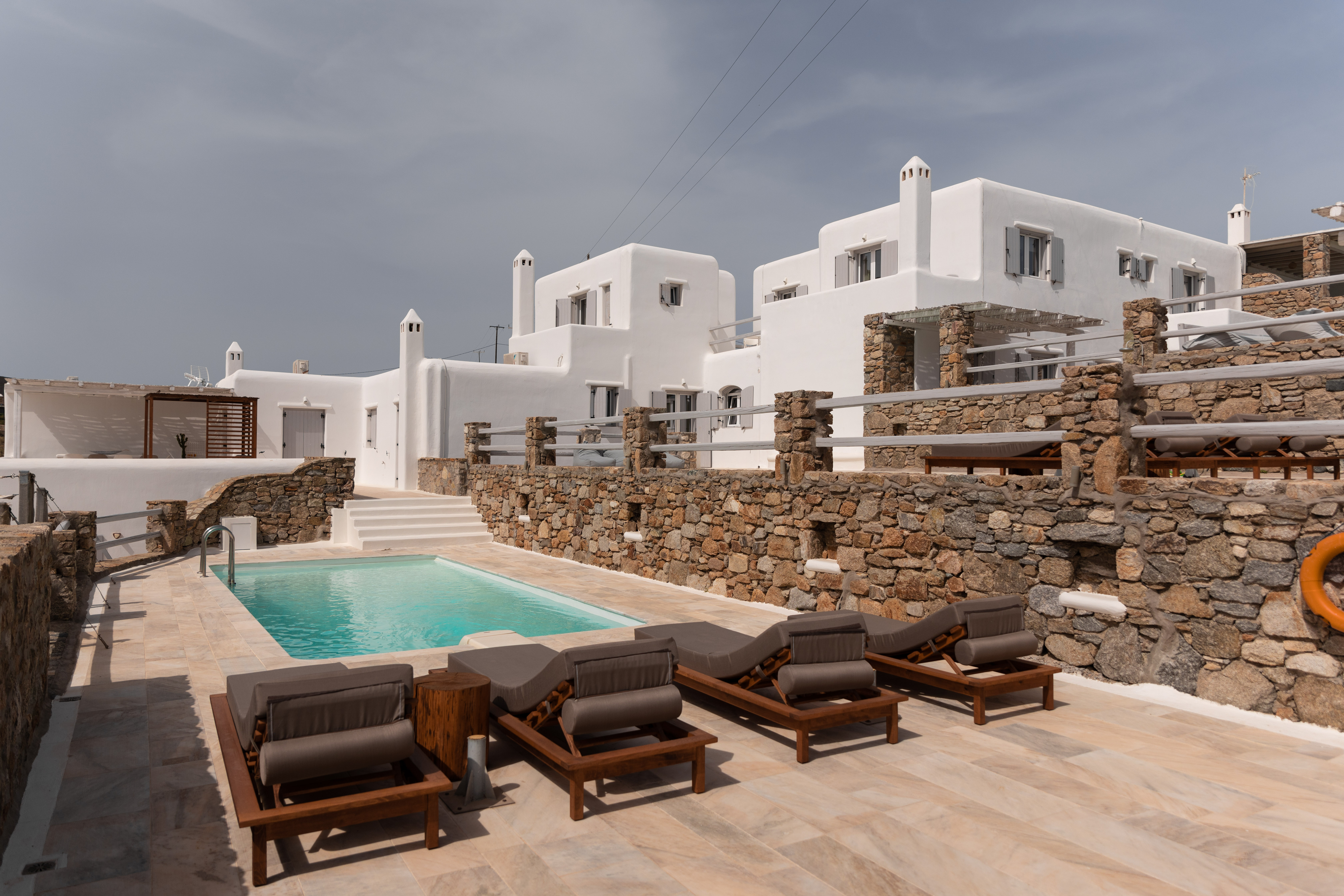 Elashi gallery image