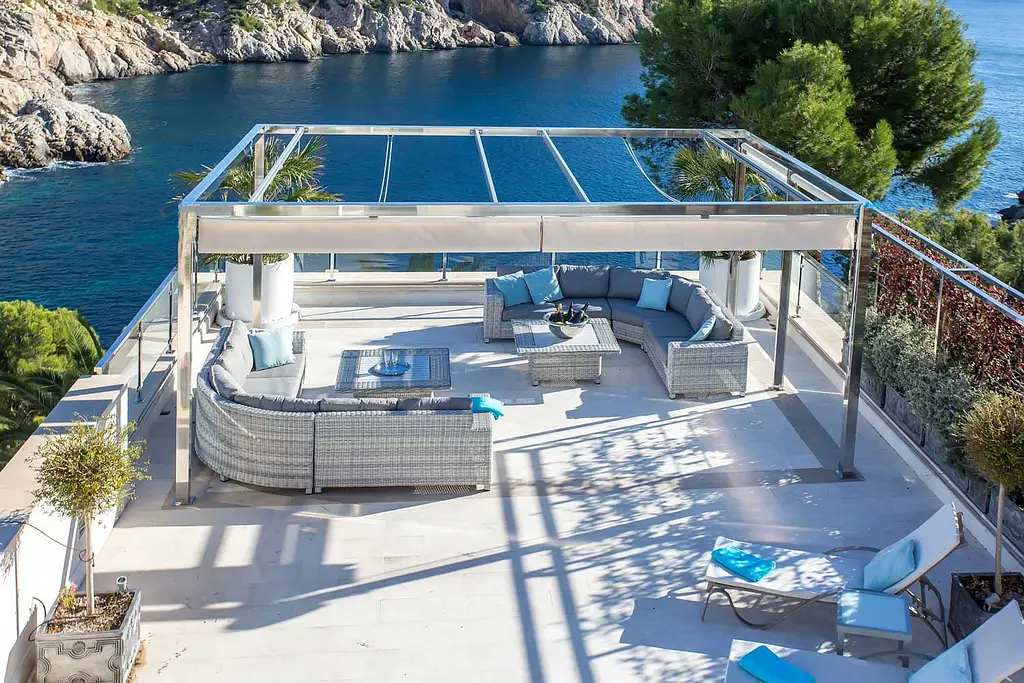 1 Swimming pool