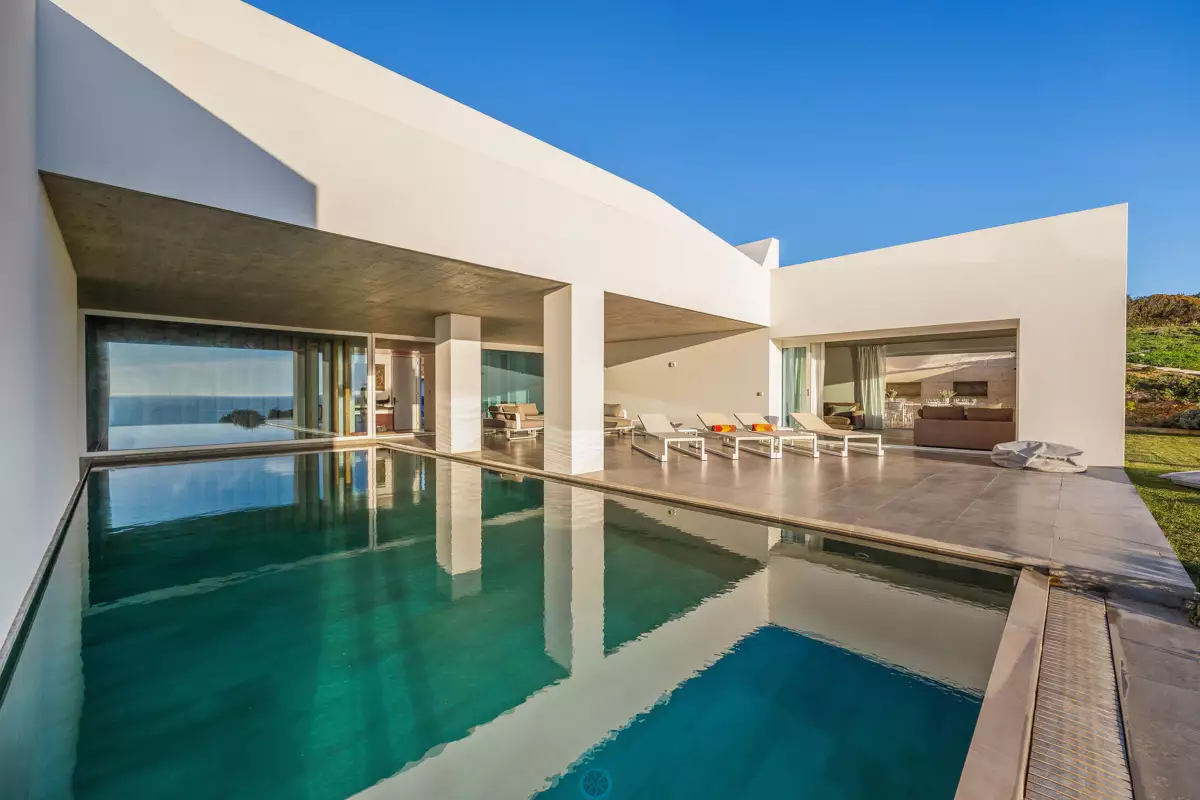 1 Swimming pool