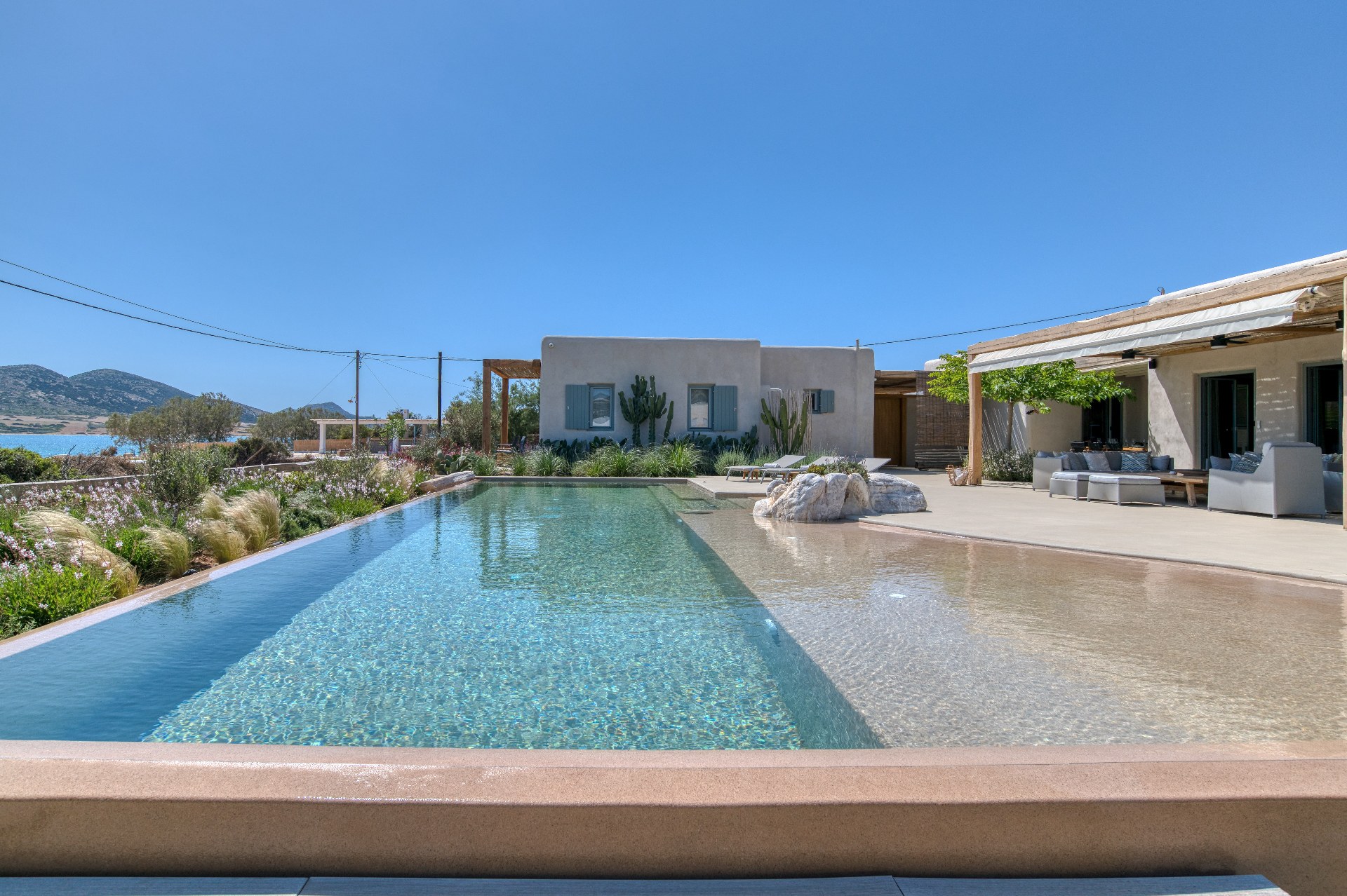1 Swimming pool