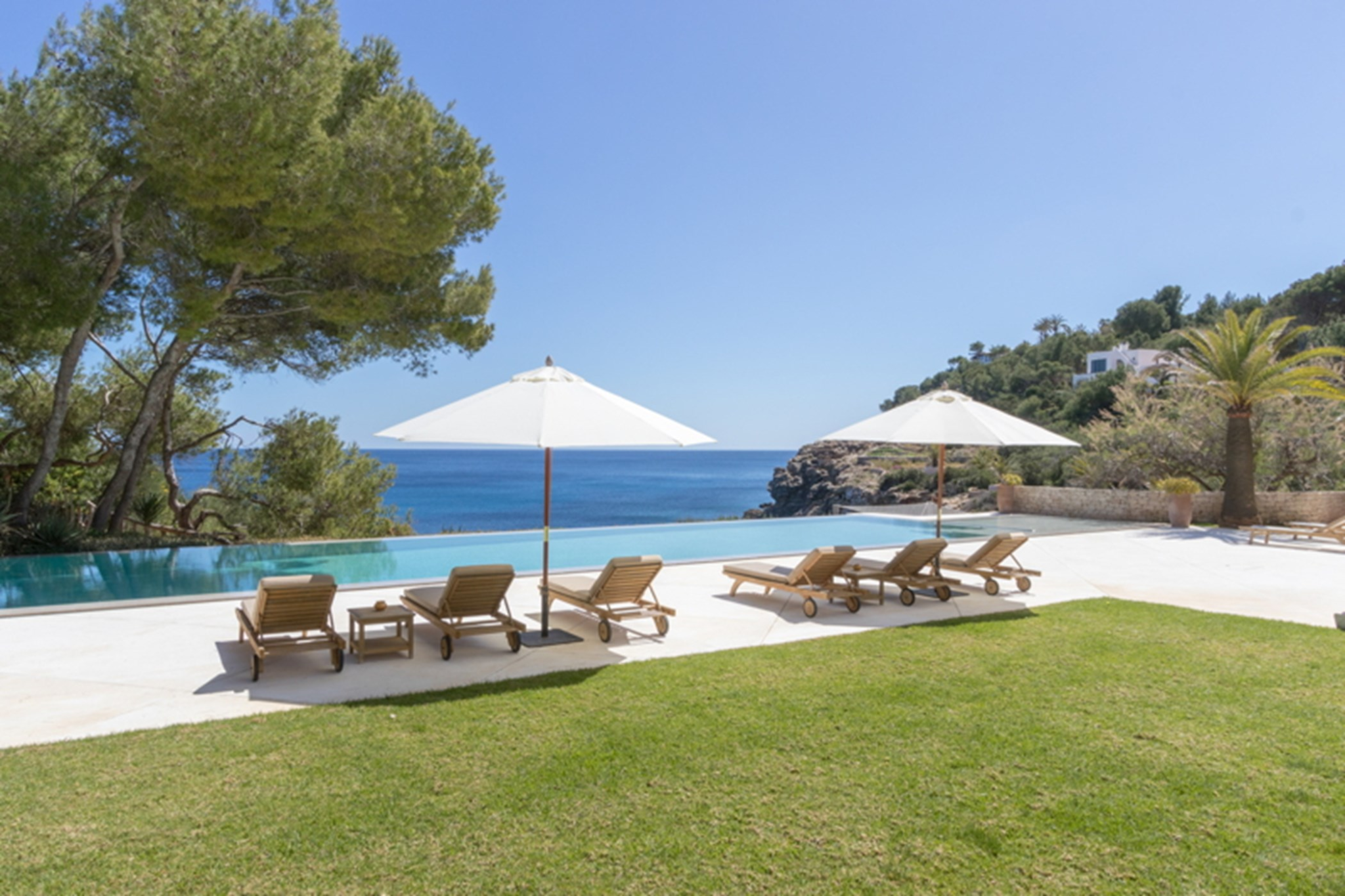 1 Swimming pool